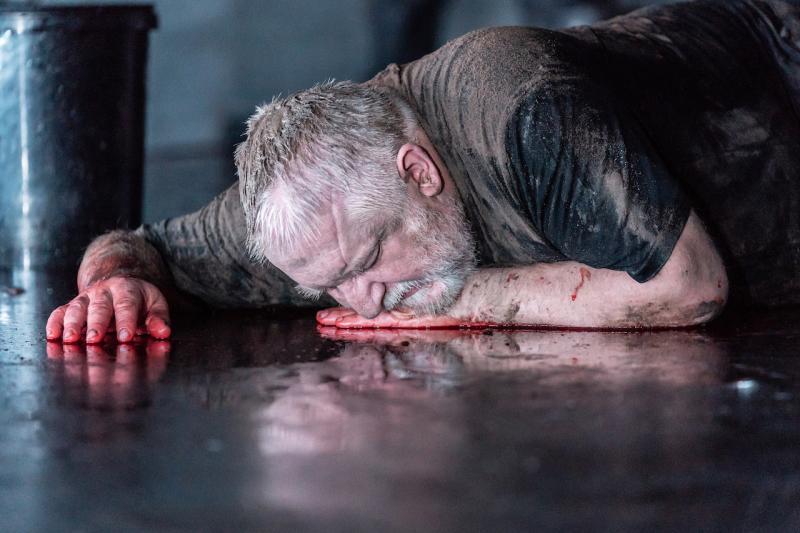 The Tragedy of King Richard the Second at the Almeida. Simon Russell Beale. Photo credit Marc Brenner